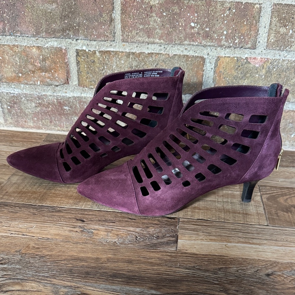 Chic Women's Cutout Heeled Boots in Deep Purple